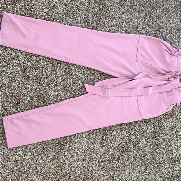 Pink pants size small stretchy material - Picture 2 of 2